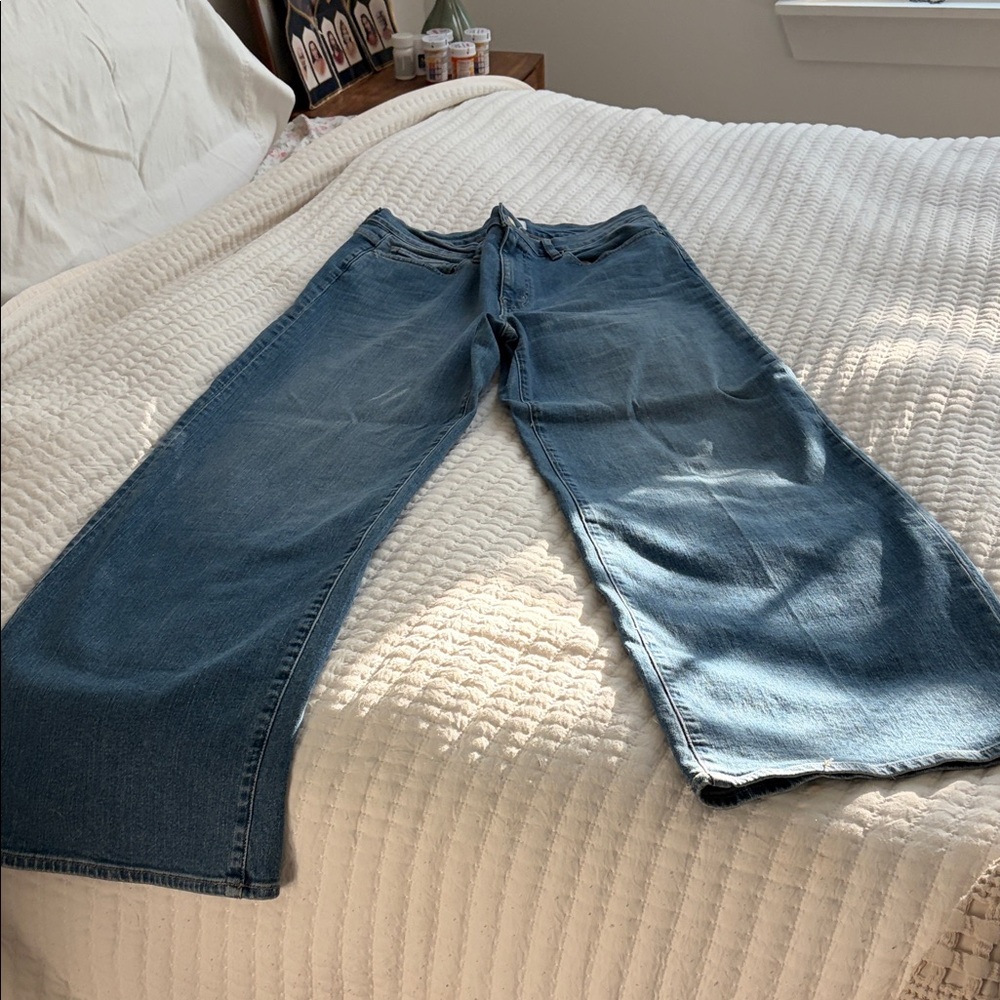 Frame Denim Women’s Wide Leg Jeans in Medium Blue Wash - Picture 1 of 3